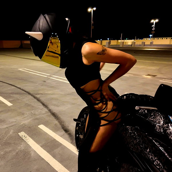 itskarlianne instagram image archive image