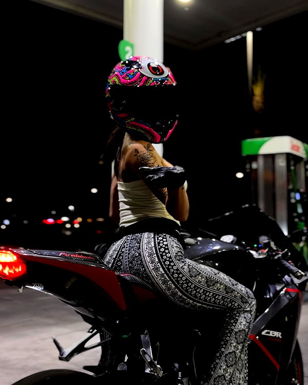 itskarlianne instagram image archive image
