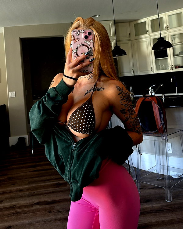 itskarlianne instagram image archive image