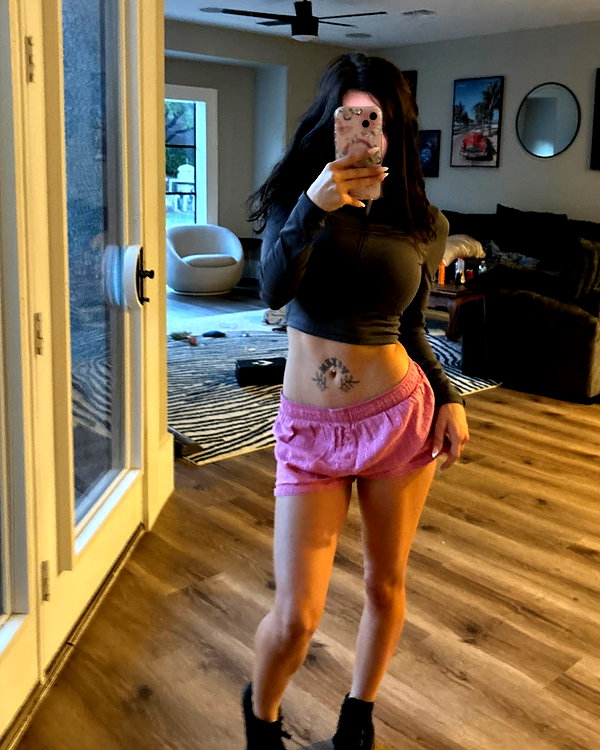 itskarlianne instagram image archive image
