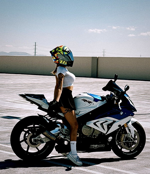 itskarlianne instagram image archive image