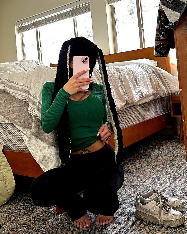 itskarlianne instagram image archive image