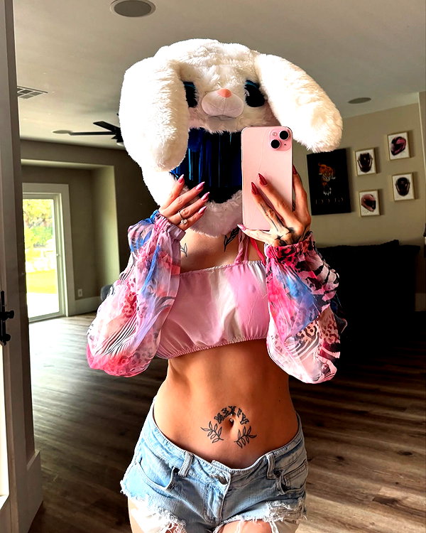 itskarlianne instagram image archive image