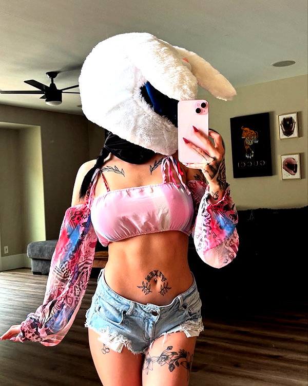 itskarlianne instagram image archive image