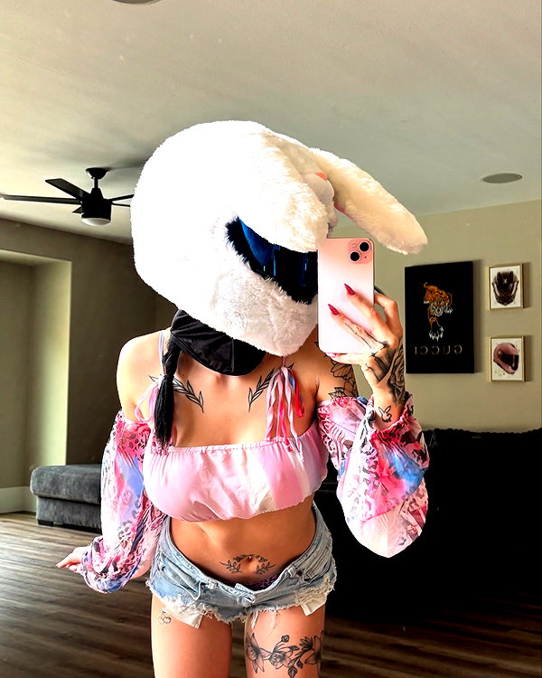 itskarlianne instagram image archive image