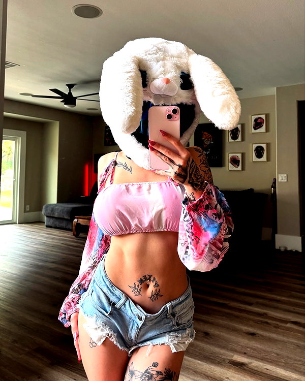 itskarlianne instagram image archive image