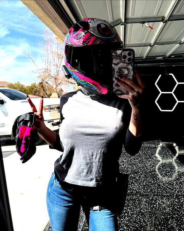 itskarlianne instagram image archive image