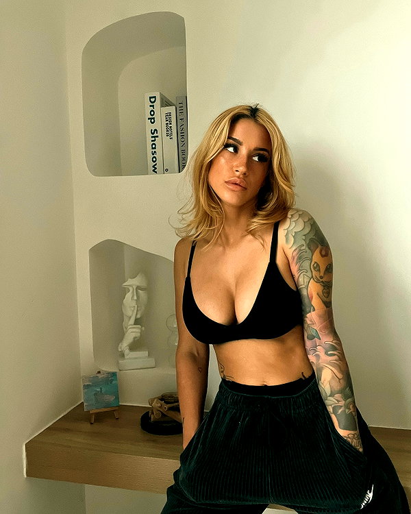 itslilierose itslilierose archive image