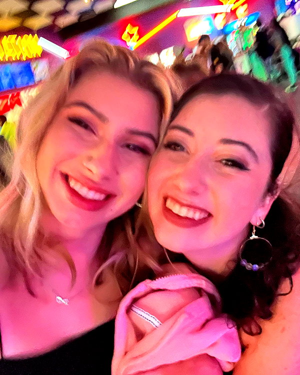 itsrebeka_19 instagram image archive image