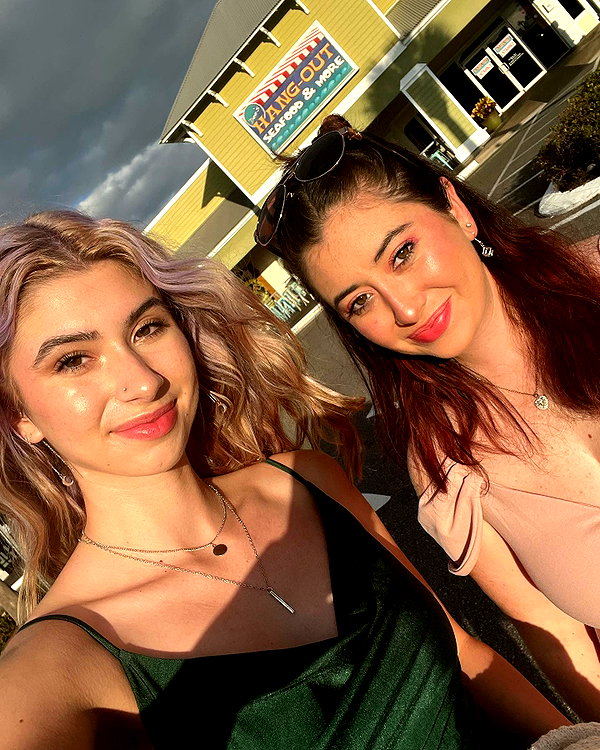 itsrebeka_19 instagram image archive image