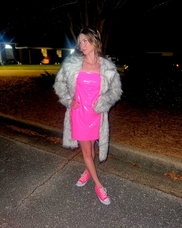 itsrebeka_19 instagram image archive image