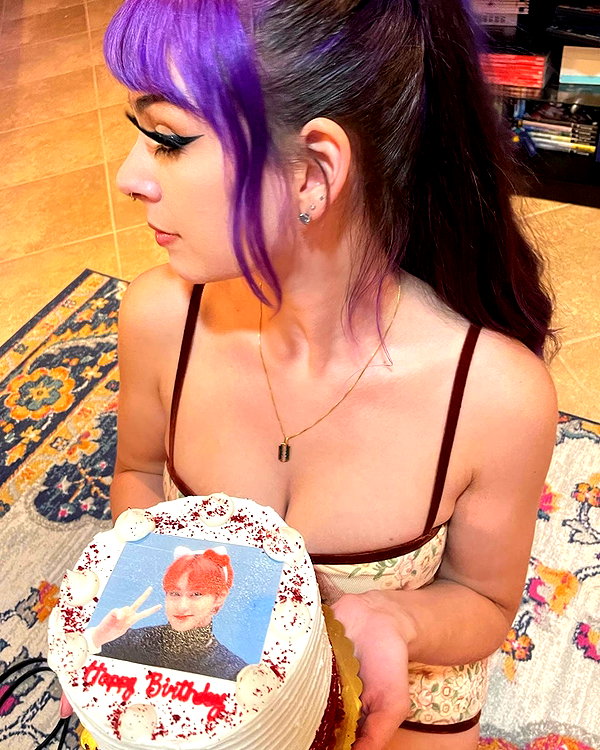 itsrowsvee instagram image archive image