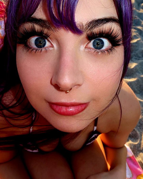 itsrowsvee instagram image archive image