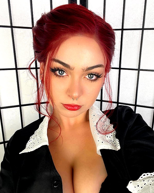 itsrowsvee instagram image archive image