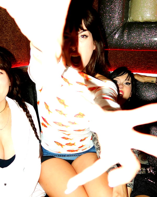 itsrowsvee instagram image archive image