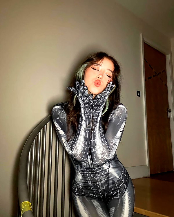 ivy.owowo instagram image archive image