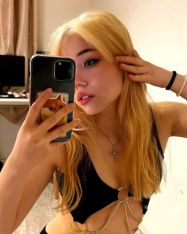 ivy.owowo instagram image archive image