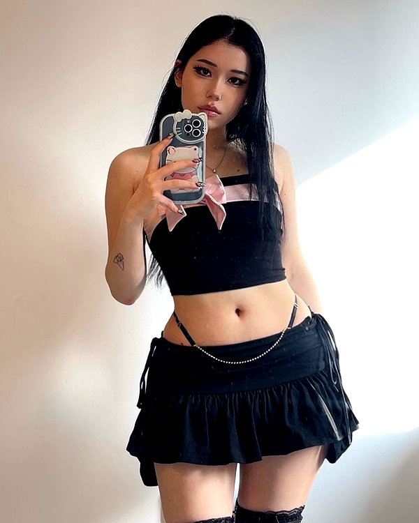 ivy.owowo instagram image archive image