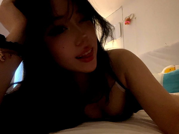 ivy.owowo instagram image archive image