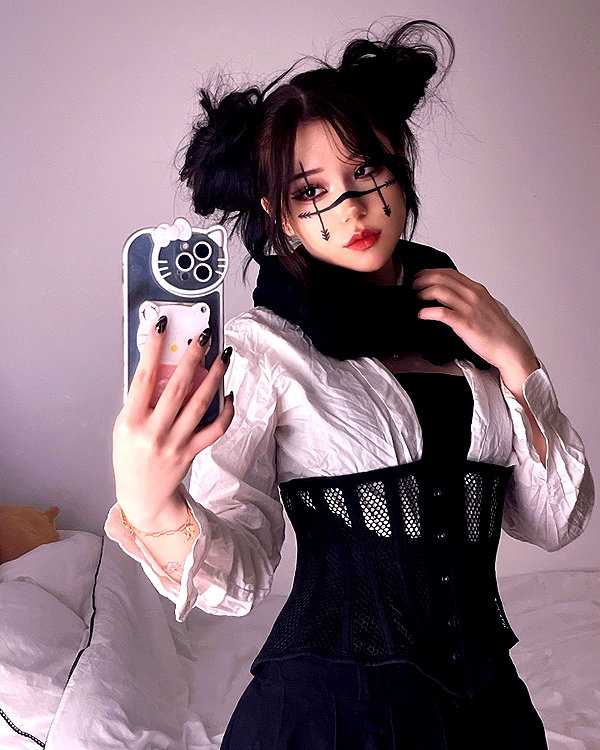 ivy.owowo instagram image archive image