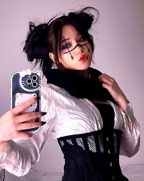 ivy.owowo instagram image archive image