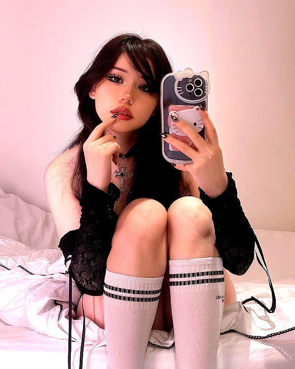 ivy.owowo instagram image archive image