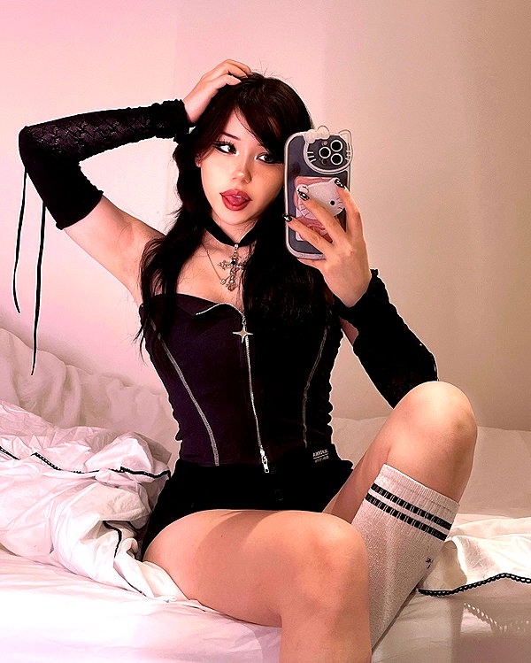 ivy.owowo instagram image archive image