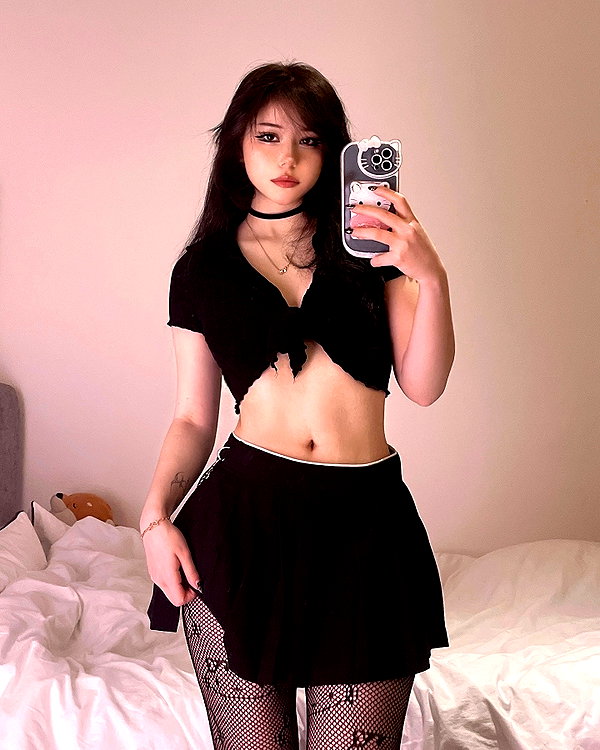 ivy.owowo instagram image archive image