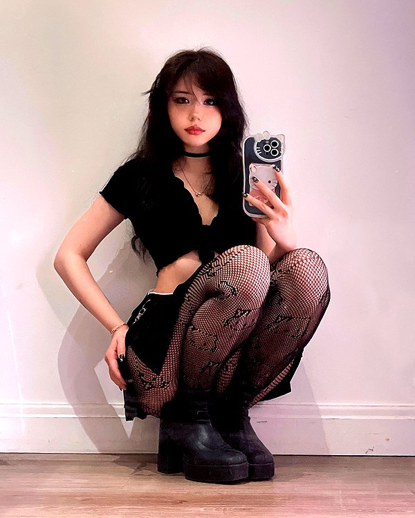 ivy.owowo instagram image archive image