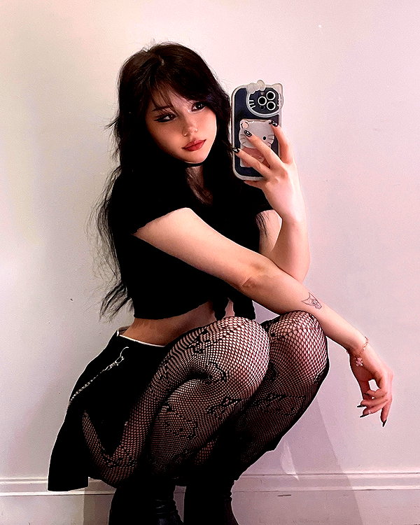ivy.owowo instagram image archive image