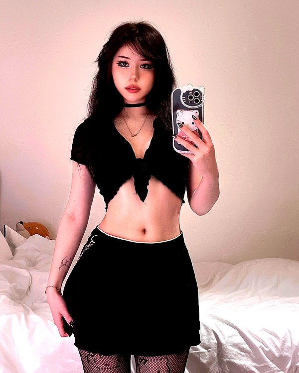 ivy.owowo instagram image archive image