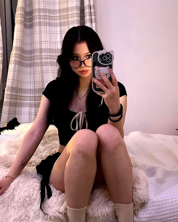 ivy.owowo instagram image archive image