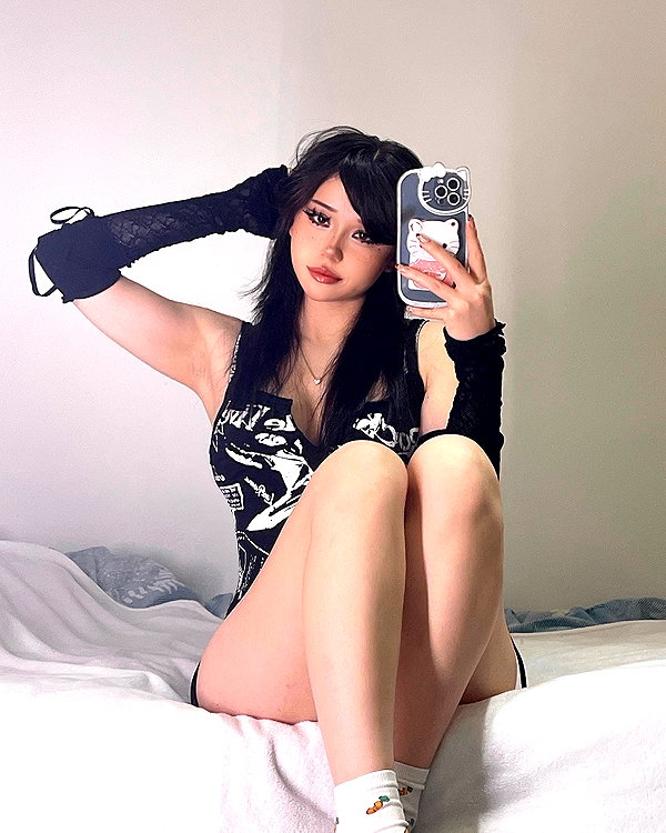 ivy.owowo instagram image archive image