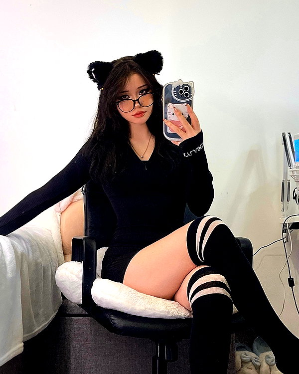 ivy.owowo instagram image archive image