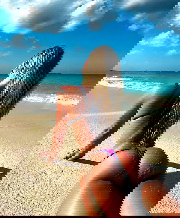 ivy.pavlova image ~ Altpins