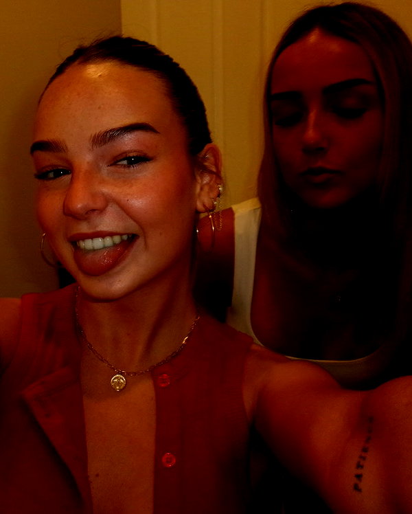 izzyyross__ izzyyross__ archive image
