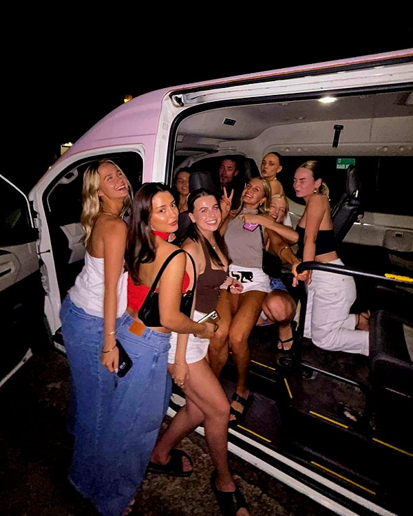 izzyyross__ izzyyross__ archive image