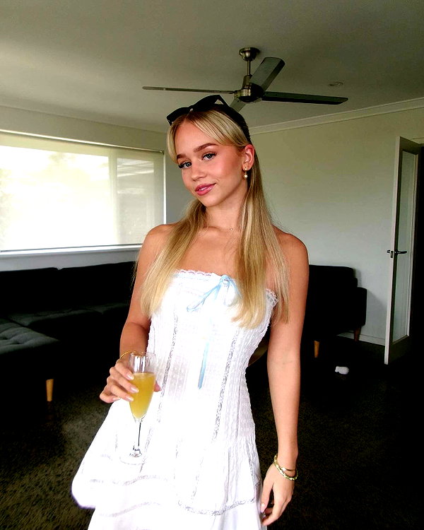 jadelawrence5 instagram image archive image