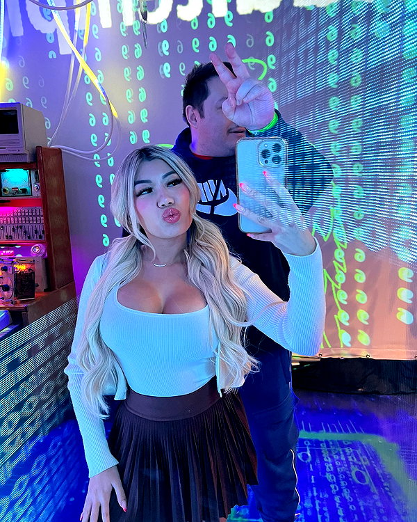 jenny.kaly instagram image archive image