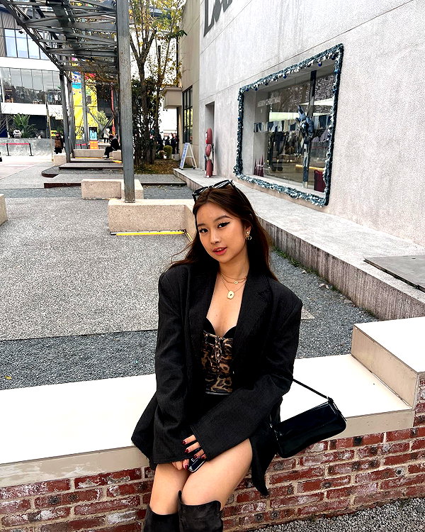 jjas.ding instagram image archive image