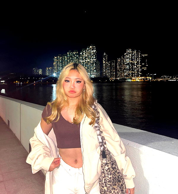 joycee.e instagram image archive image