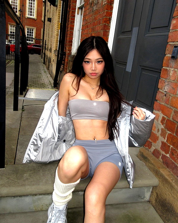 joycee.e instagram image archive image