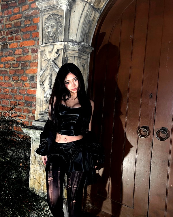 joycee.e instagram image archive image