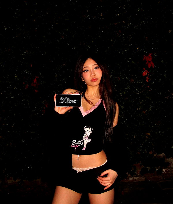 joycee.e instagram image archive image