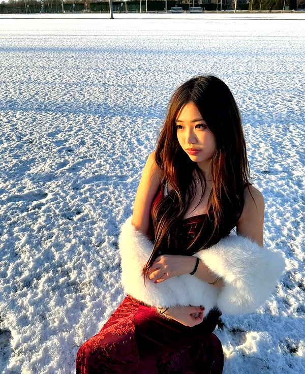 joycee.e instagram image archive image