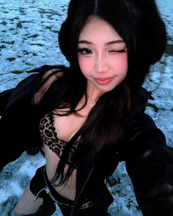 joycee.e instagram image archive image