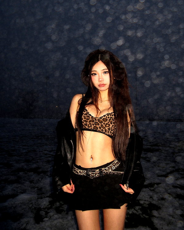 joycee.e instagram image archive image