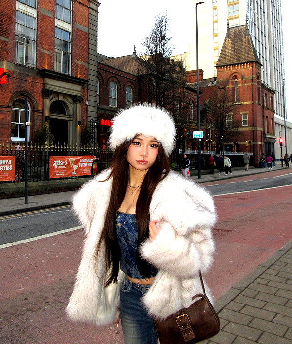 joycee.e instagram image archive image