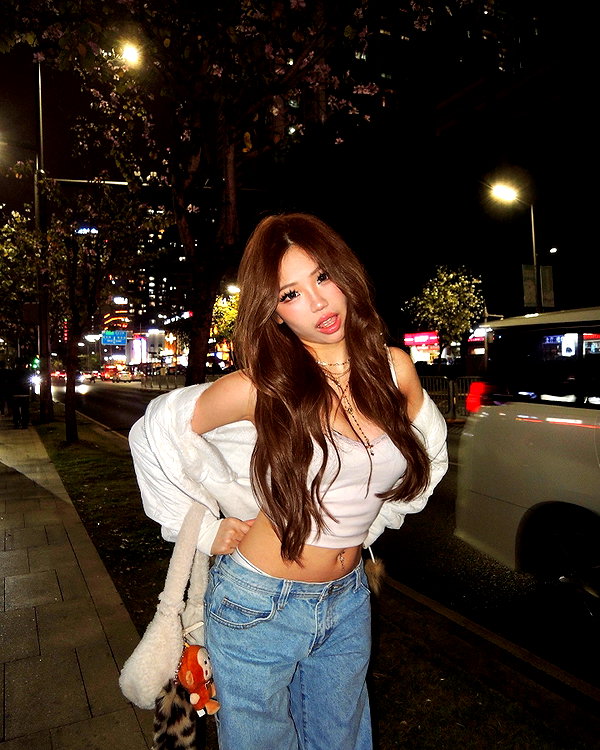 joycee.e instagram image archive image
