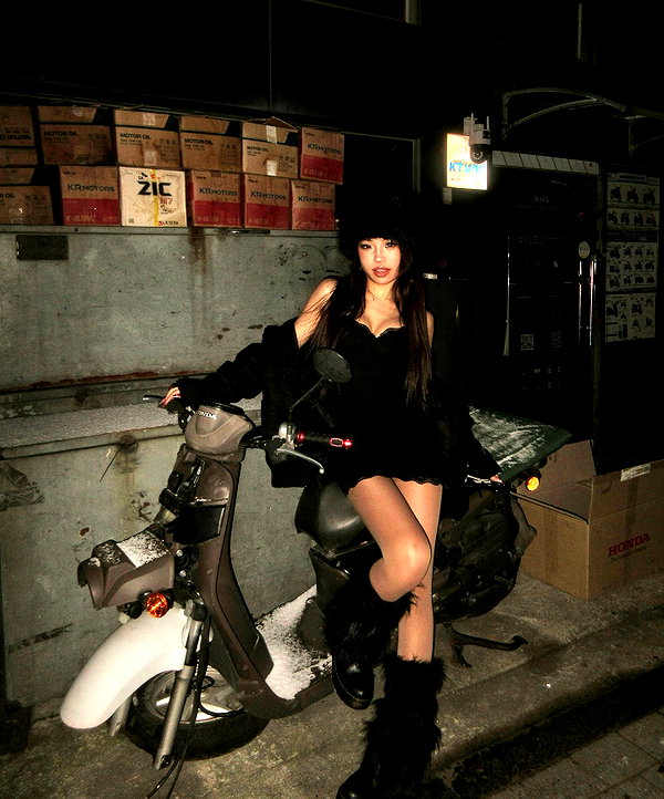 joycee.e instagram image archive image